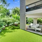 Luxury & Exclusive Resort